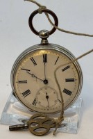 Auktion 366<br>mechan. HTU   in Silbergehäuse-800-, Schlüsselwerk läuft, 1 Schlüssel anbei, Zifferblatt mit Kratzer etc., D-4,5 cm