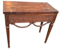 Auktion 366<br>Spieltisch, 18.Jhd,, an beiden Enden Schubladen, Platte aufklappbar, Gebrauchsspuren, H- 77 cm, L-84cm, B-43 cm