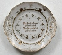 Auktion 366<br>Wandteller um 1900 mit christl. Spruch, ca. D-25,8cm