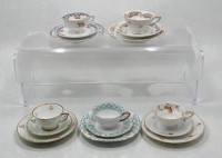 Auktion 366<br>5x div. Sammelgedecke, Art-D&eacute;co, 3x Thomas, 2x Eschenbache und 1x Arzberg, ca. H-6cm