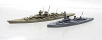Auktion 366<br>2x Schiffsminiaturen, Wiking, älter, Kriegsschiffe, Scharnhorst u. Courbet, ca. L-13 bis 18,5cm