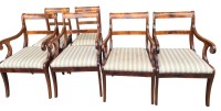 Auktion 366<br>engl. Esstisch mit 6 Stühlen, Mahagoni, Tisch mit Schubladen, Enden klappbar, 4x Armlehnstühle dabei, Bezug tw. erneuerungsbedürftig, ansonsten stabil, Tisch ebenso