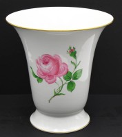 Auktion 366<br>grosse Trompetenvase "Meissen" Rote Rose, 2.Wahl, H-26 cm, D-24 cm