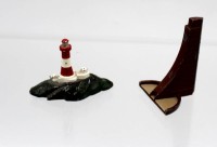 Auktion 366 / Los 15045 <br>Leuchtturm mit Insel sowie  Laboe, Wiking, &auml;lter, ca. H-6,5cm u. H-4,5cm