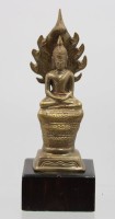 Auktion 366 / Los 15524 <br>Naga-Buddha-Statue, wohl Bronze auf Holz, ca. H-36cm