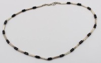 Auktion 366 / Los 1044 <br>Silber-Halskette-925- mit schwarzen Steinen, L-43 cm, 10,9 gr.