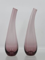 Auktion 366 / Los 10019 <br>Vasenpaar, lila, ca. H-24,5cm