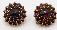 Auktion 366<br>Paar Granat Ohrclipse, Double, zus. 6,4 gr., H-1,5 cm