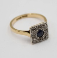 Auktion 368<br>sch&ouml;ner Ring um 1920, 18ct Gold und Platin, Saphir und 8 Diamanten, 3,5gr., RG 54,5