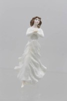 Auktion 366<br>Royal Doulton, "FORGET ME NOT", 1991, M&auml;dchen mit gekreuzten Armen, H-16cm