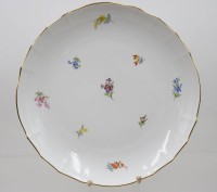 Auktion 366<br>Schale, Meissen, Schwertermarke, Streublümchen, 1. Wahl, D-28cm
