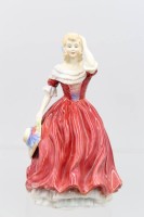 Auktion 366 / Los 8104 <br>PARAGON Fine Bone China, "SPRING", Frau in rotem Kleid u. Hut, made in England, H-19cm