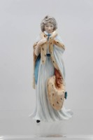 Auktion 366<br>Royal Doulton, "ELIZA FARREN", Countess of Derby, 1992, Frau in elegantem Umhang, Limited Edition 35/5000, H-22cm