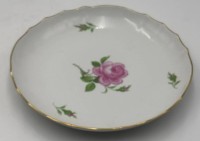 Auktion 366<br>gr. Schale "Meissen", Rote Rose mit Goldrand, D-27 cm