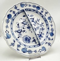 Auktion 366<br>2 passige Schale, Stadt Meissen Zwiebelmuster, D-36,5cm