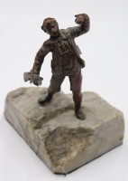 Auktion 366<br>kl. Bronze auf Stein, Gewehr beschädigt, ca. H-13cm