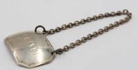 Auktion 366<br>"Portvin" Flaschenschild an Kette, Silber-925-, 12 gr