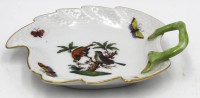 Auktion 366<br>kl. Blattschale "Herend " Dekor Rothschild,  ca. 15x11,5 cm