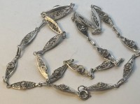 Auktion 366<br>filigrane Silber-Halskette mit Rosendekor, L-52 cm, 13,5 gr