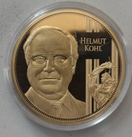 Auktion 366<br>vergoldete Medaille "Helmut Kohl", boxed, D-4 cm, PP