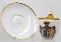 Auktion 366<br>Stundentika Tasse mit U.T., jug. Corps Boroussia Bonn, Maltzahn, A.. v., 1854, Tasse ca. H-11cm
