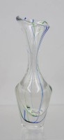 Auktion 366<br>signierte Kunstglasvase, Fadeneinschmelzungen, ca. H-20cm