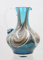 Auktion 366<br>hoher Kunstglas-Krug, Zwiesel, ca. H-23cm