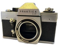Auktion 366<br>PRAKTICA LLC Kamera, inkl. Objektiven &amp; Zubeh&ouml;r, in Koffer, Funktion nicht gepr&uuml;ft, Alters &amp; Gebrauchsspuren