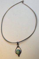 Auktion 366<br>Silber-925- Halsband mit T&uuml;rkis-Flyer, Silberfassung, L-ca. 46 cm, Flyer 4 cm, 16,3 gr