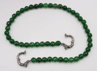 Auktion 366<br>Halskette mit smaragdgr&uuml;ner Jade, ca. L-40cm