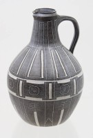 Auktion 374<br>Vintage Henkel-Krug, 60/70er Jahre, ungemarkt, div. kl. Chips, ca. H-18cm