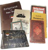 Auktion 366 / Los 3026 <br>8x div. B&uuml;cher &uuml;ber Helgoland, 3 davon hpts. Bilderb&auml;nde, 1883-1975, Alters &amp; Gebrauchsspuren