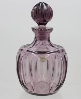 Auktion 366<br>schwere Karaffe, Efu, wohl 30/40er Jahre, lila Glas, ca. H-22,5cm