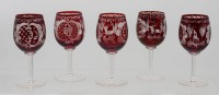 Auktion 366<br>5x Weingl&auml;ser, rot &uuml;berfangen, Barockschliff, ca. H-14,5cm
