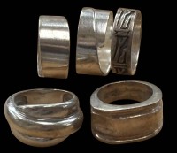Auktion 366<br>5 massive Silberringe-925-, ohne Steine, zus. ca. 33 gr.