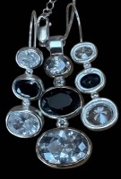 Auktion 366<br>Schlangenhalskette mit gr. Anh&auml;nger und passenden Ohrh&auml;ngern (H-4,2 cm), alles S-925- , 26,2 gr. unleserlich signiert