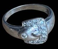Auktion 366<br>Silberring-925-, Form einer G&uuml;rtelschnalle, klare Steine, RG 60, 4,5 gr.