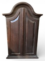 Auktion 366 / Los 14019 <br>b&auml;uerliches Oratorium aus Holz, T&uuml;ren innen floral bemalt, um 1780, Eckschrank f&uuml;r Heiligen-Figuren, Holz  guter Zustand, H-107, B-70 cm, T-ca. 31 cm