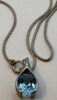 Auktion 366<br>feine Schlangenhalskette mit Anh&auml;nger, Silber-925-, blauer Stein, Thailand, L-42 cm, zus. 8 gr