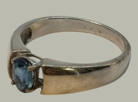 Auktion 366<br>Silberring-925- mit blauen Stein, RG 63, 3,7 gr