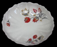 Auktion 367<br>Anbietschale auf drei F&uuml;sschen "Tiefenfurt", H-8 cm, D-20,5 cm