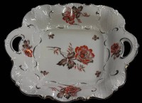 Auktion 367<br>rechteckige Schale, Th&uuml;ringen, Relief-und Blumendekor, 6x30x26 cm