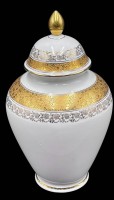 Auktion 367 / Los 8028 <br>Deckelvase "Seltmann-Weiden" &Auml;tzgolddekor, H-25 cm