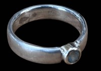 Auktion 367 / Los 1014 <br>Silberring-925-. blauer Stein, Dassung vergoldet, RG 55, 5 gr