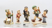 Auktion 367 / Los 9031 <br>5x div. Hummelfiguren, Goebel, leider jede Figur besch&auml;digt, Gr&ouml;&szlig;te H-15,5cm