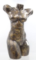 Auktion 367<br>weiblicher Torso, wohl Hohlbronze, unsigniert, ca. H-41cm B-24,5cm