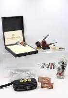 Auktion 367<br>3x div. Pfeifen, 2x gemarkt, 1x Meerschaum, sowie div. Zubeh&ouml;r, Gebrauchsspuren