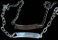 Auktion 367<br>2x kl. Identit&auml;tsarmb&auml;nder, Silber-925-, 1x Gravur "Karin", L-ca. 18 cm, zus. 8 gr
