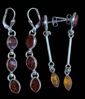 Auktion 367 / Los 1048 <br>zwei Paar lange Silber-Ohrh&auml;nger-925- mit Bernsteinen, L-ca. 5 cm, zus. ca. 8 gr