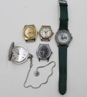 Auktion 367 / Los 2012 <br>Konvolut von 5 div. Vintage-Uhren, getragene Erhaltungen, 3x Werke laufen, 1x defekt und 1x ungepr&uuml;ft